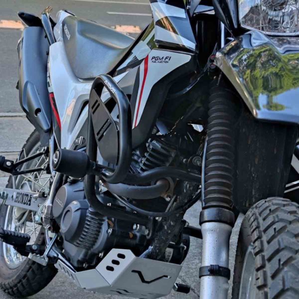 Defensa armo para Honda XR 150 instalado
